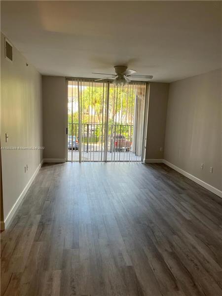 Primary Photo - 2091 Renaissance Blvd