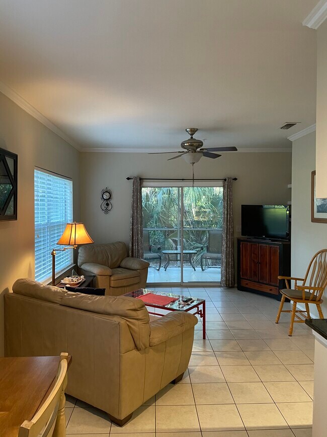Building Photo - 130 Veracruz Dr