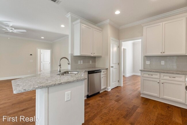 Building Photo - 3 br, 2 bath House - 1642 Academy Drive, U...