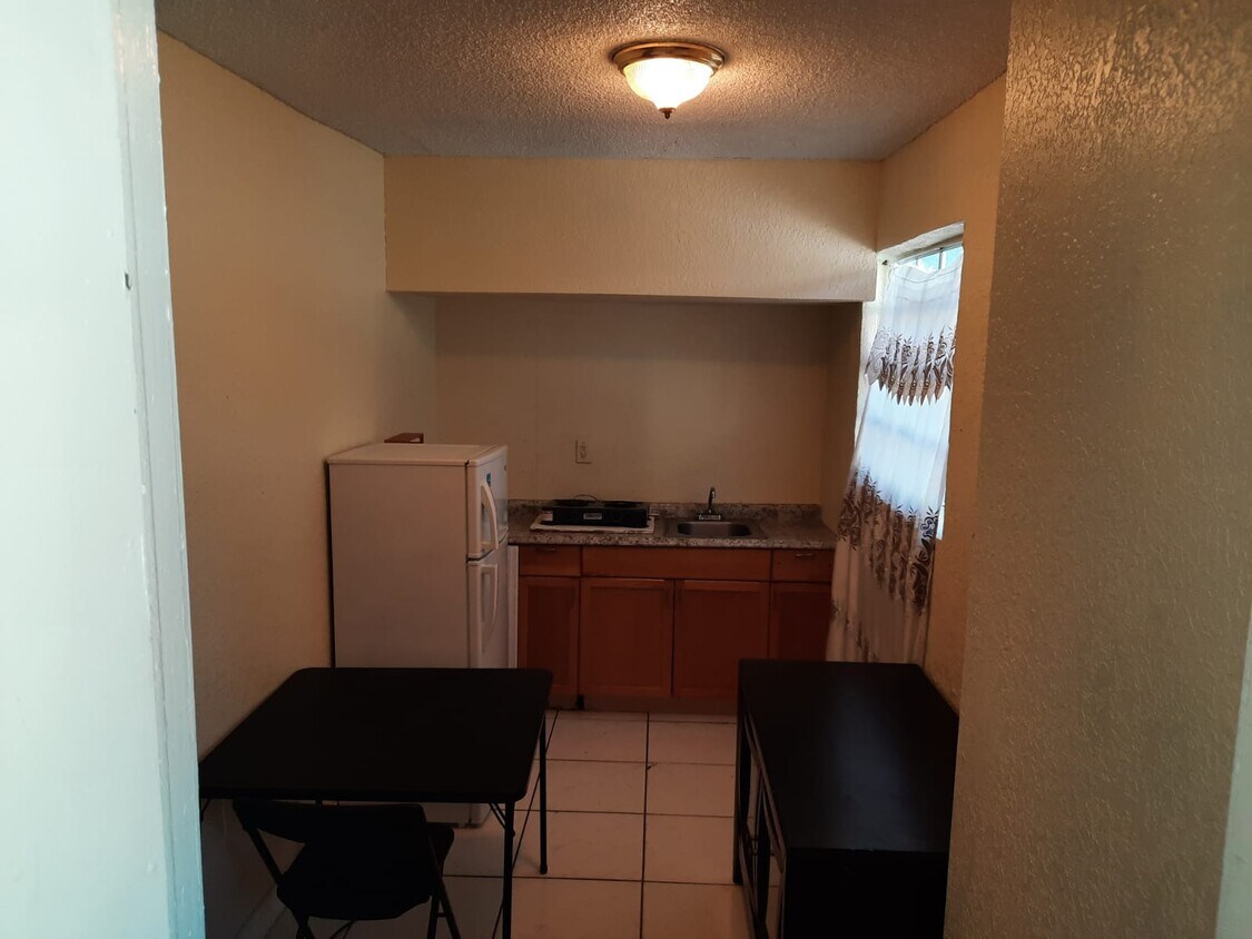 Primary Photo - 8801 Sheraton Dr