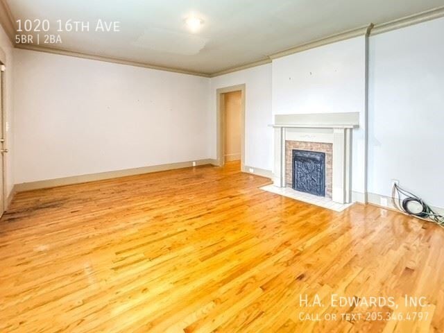 Building Photo - 1020 16th Ave