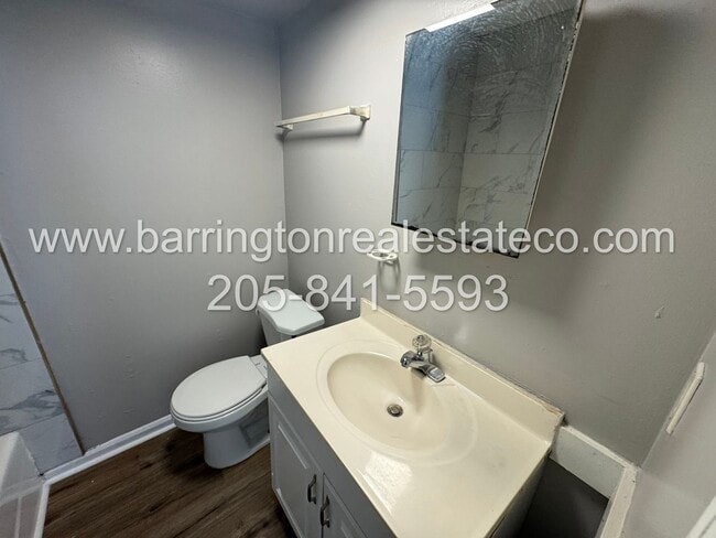 Building Photo - 908 4th Ave W