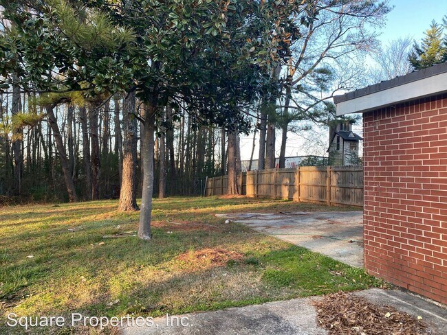 Building Photo - 2 br, 1 bath House - 4356 Hanfred Ln.