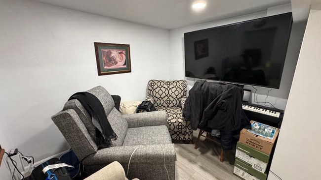 Photo - 1254 N Bosworth Ave Apartment