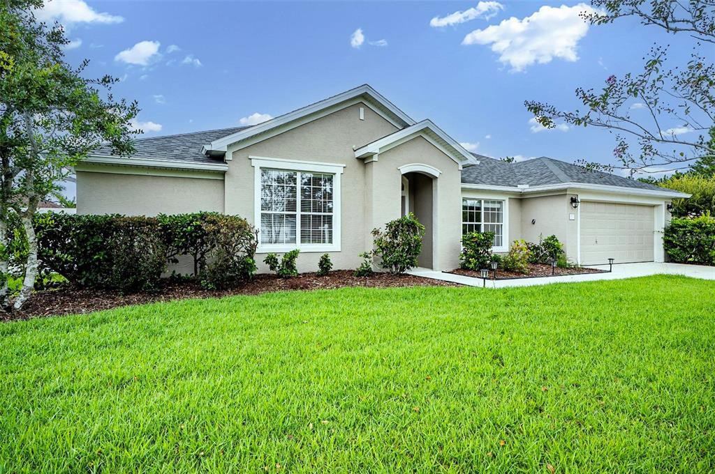 Foto principal - 37 Burnside Dr