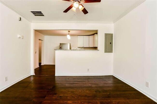 Building Photo - 2308 Palmetto Ave SW