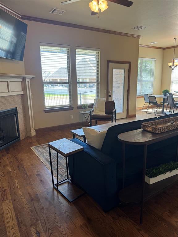 Foto del edificio - 3320 Enclave Ln