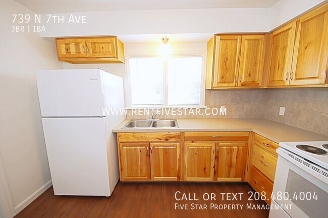 Building Photo - Classic home near Idaho State University! ...