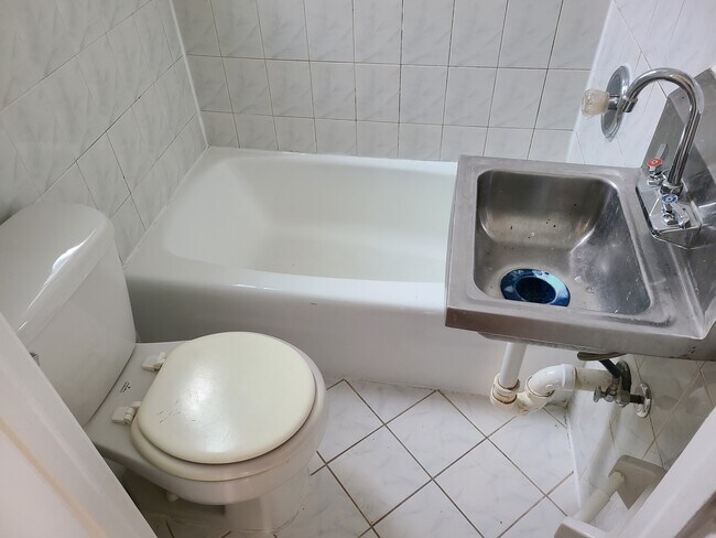 Foto del edificio - 367 E Kinney St