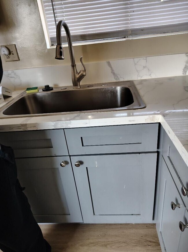 Building Photo - STINE ROAD #D