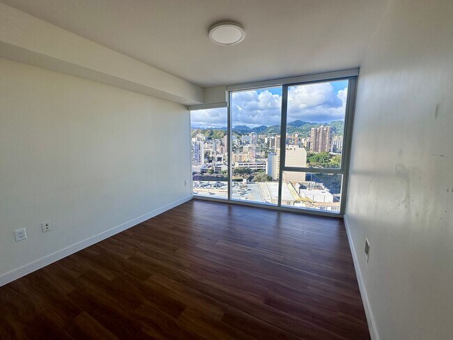 Foto del edificio - 888 Kapiolani Blvd