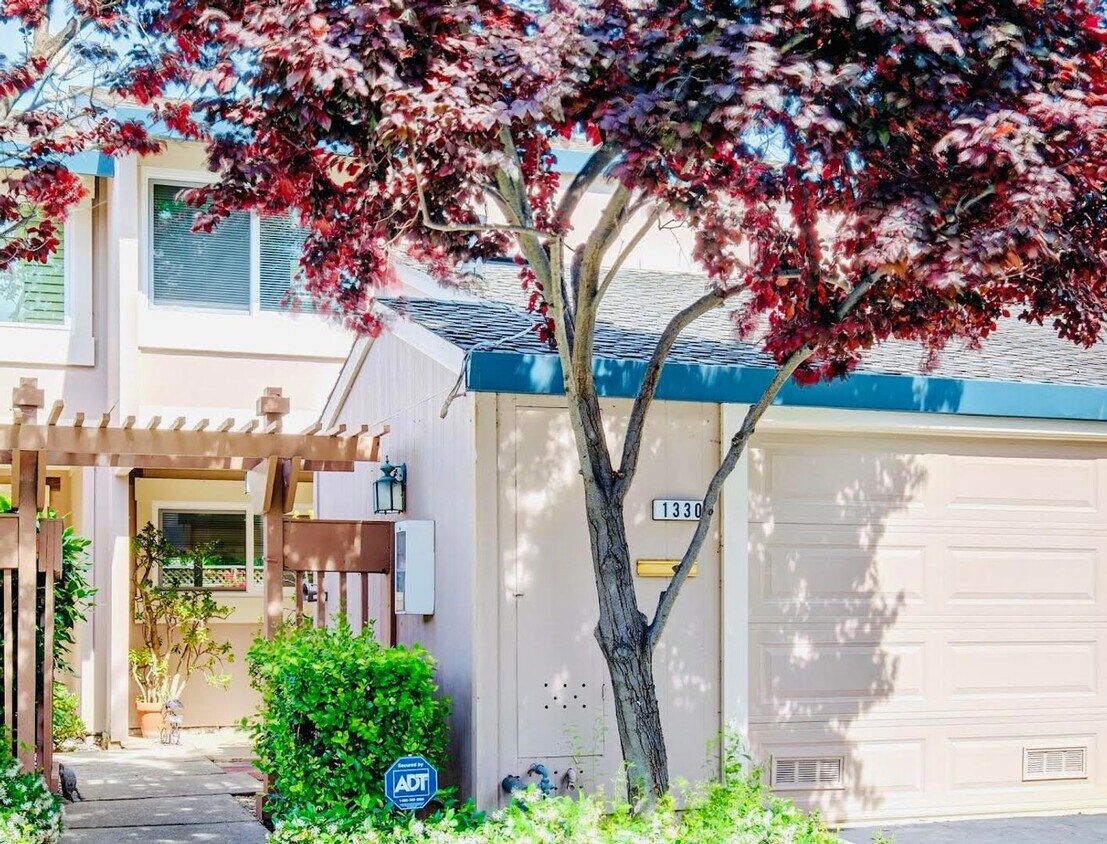 1330 Merrivale West Square, San Jose, CA 95117 House Rental in San