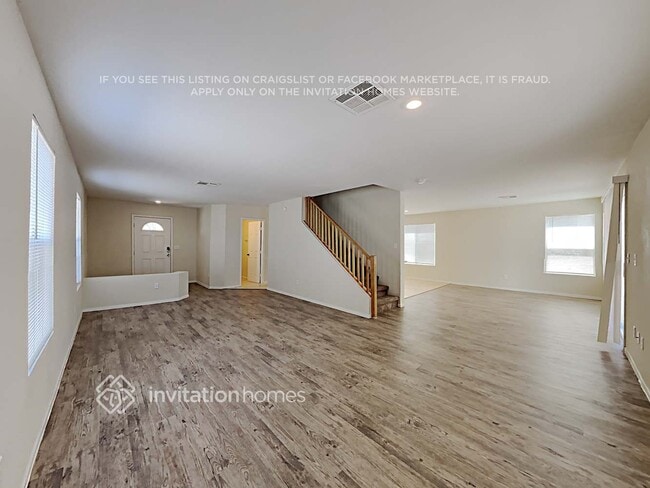 Building Photo - 7981 N Willow Pines Pl
