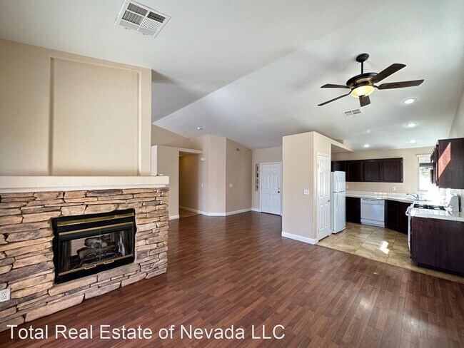 Building Photo - 3 br, 3 bath House - 4605 Casa Bonita Dr