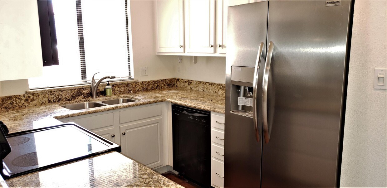 Foto principal - 10301 N 70th St