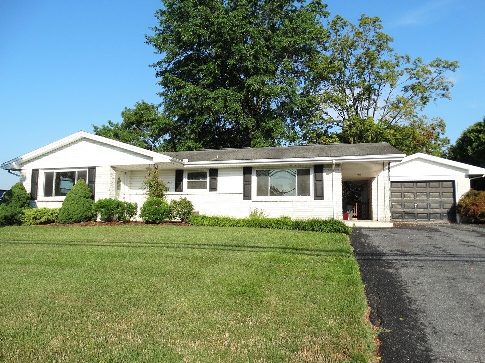 Foto principal - 1033 Dry Tavern Rd