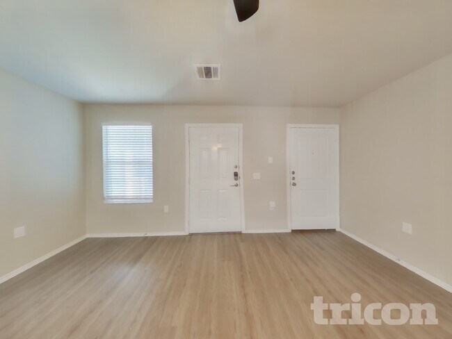 Foto del edificio - 7022 Cozy Run