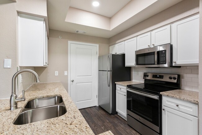 Waters Edge Apartment Homes - Apartments in Georgetown, TX | Apartments.com