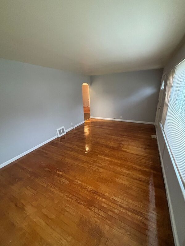 Building Photo - 8130 Myrick St