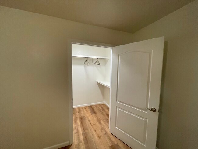 Building Photo - 2503 S Lea Ave