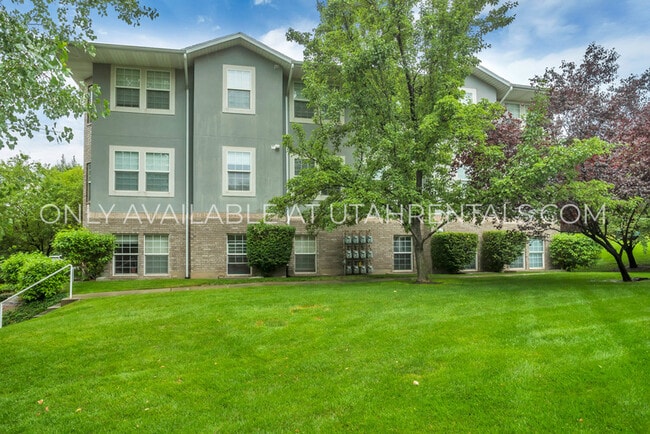 Building Photo - 532 N Seven Peaks Blvd