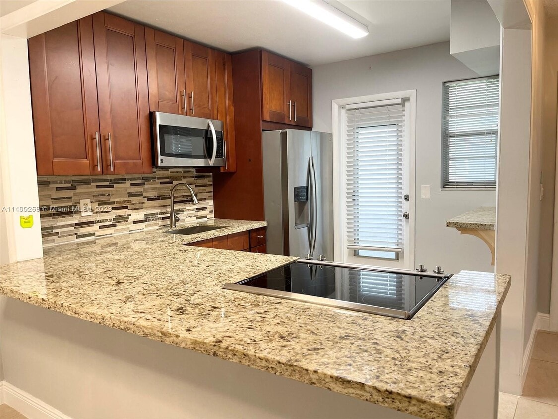 1333 E HALLANDALE BEACH BLVD Unit 103  