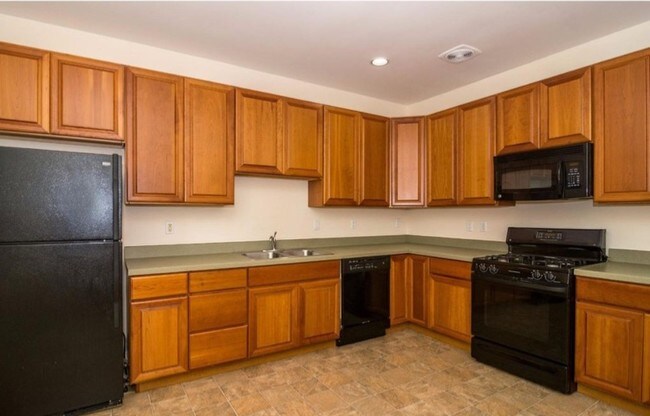 Building Photo - 408 Lantern Dr