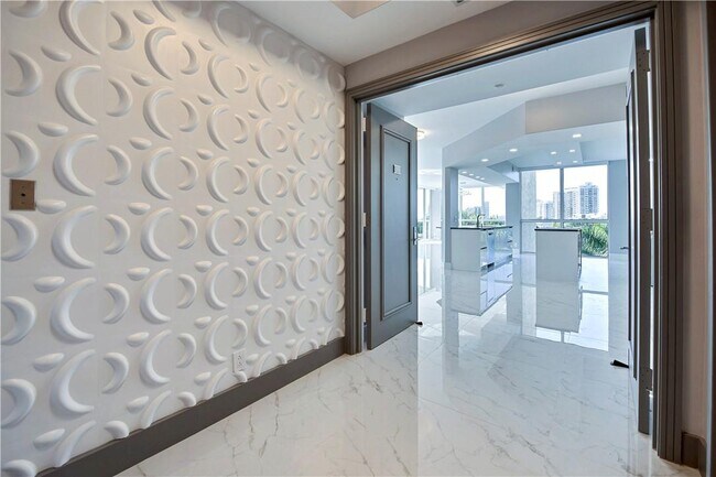 Foto del edificio - 3100 N Ocean Blvd
