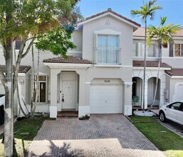 Building Photo - 5628 NW 113th Ave