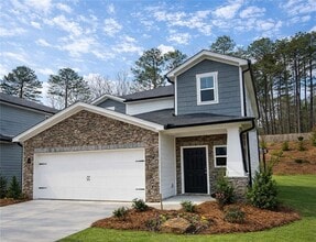 Building Photo - 335 Wells Cir