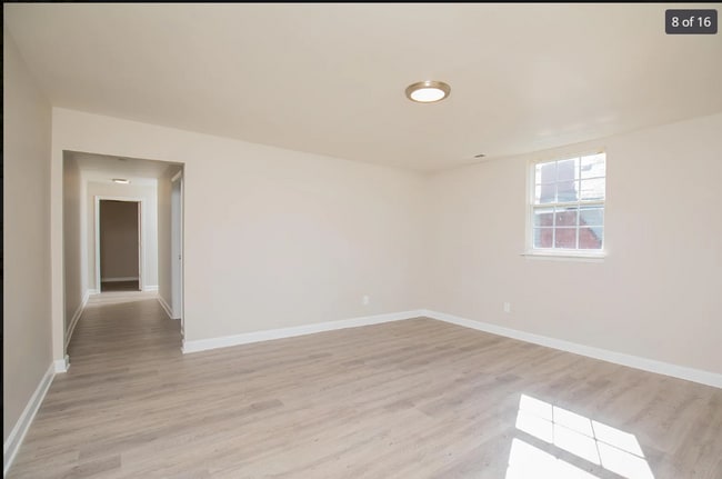 Building Photo - 2608 E 37th St