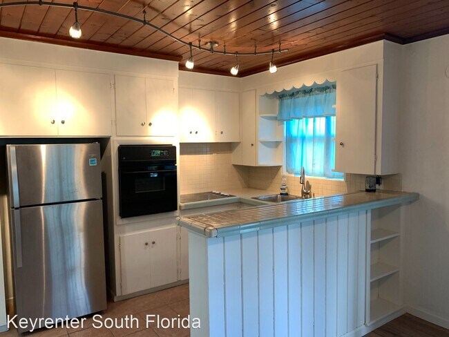 Foto del edificio - 1 br, 1 bath House - 9194 Sunrise Dr.