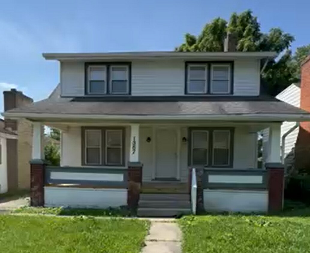Primary Photo - 1387 Brairwood