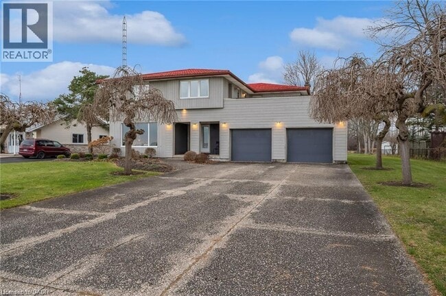 Building Photo - 1321 Niagara River Pkwy