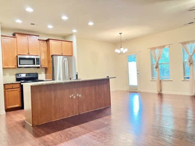 Building Photo - 240 Britt Dr