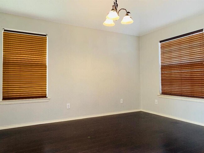Foto del edificio - 10805 Copperwood Dr
