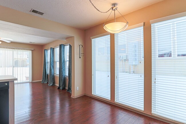 Foto del edificio - 2147 SW Gooseberry Ln