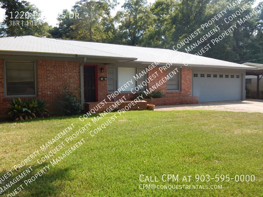 Foto principal - Spacious 3 Bedroom, 1-1/2 Bath Home in Tyler!