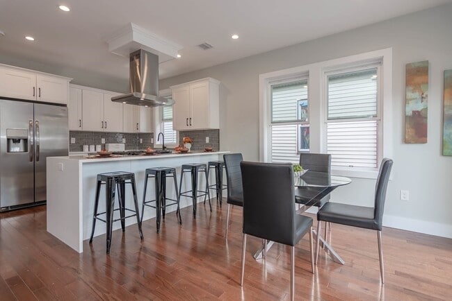 Foto del edificio - 71 Savin St