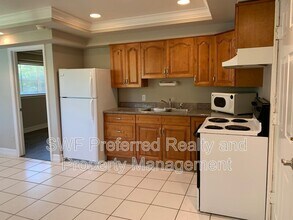 Building Photo - 222 FAIRWEATHER Ln