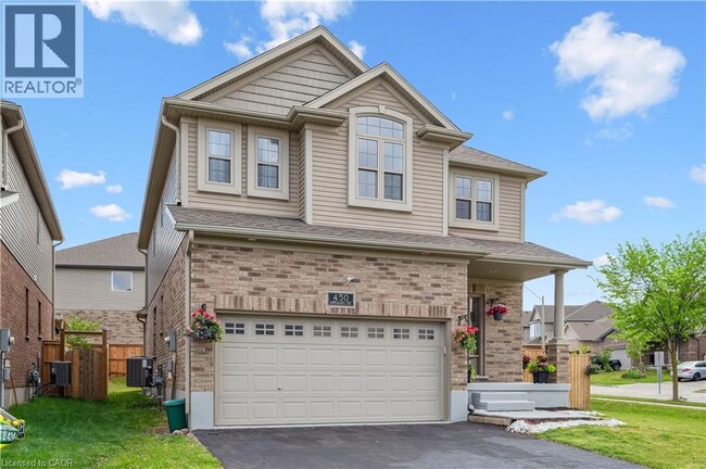 Building Photo - 450 Applegate Ct