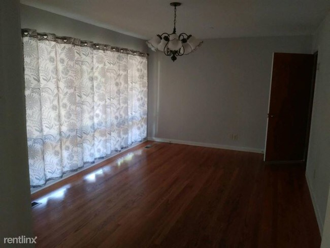 Building Photo - 3 br, 2 bath House - 3022 Thurman Rd