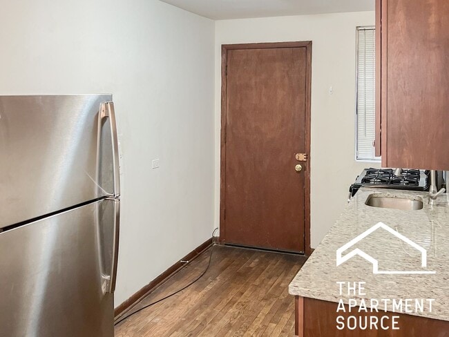 Photo - 877 W Lill Ave Apartment