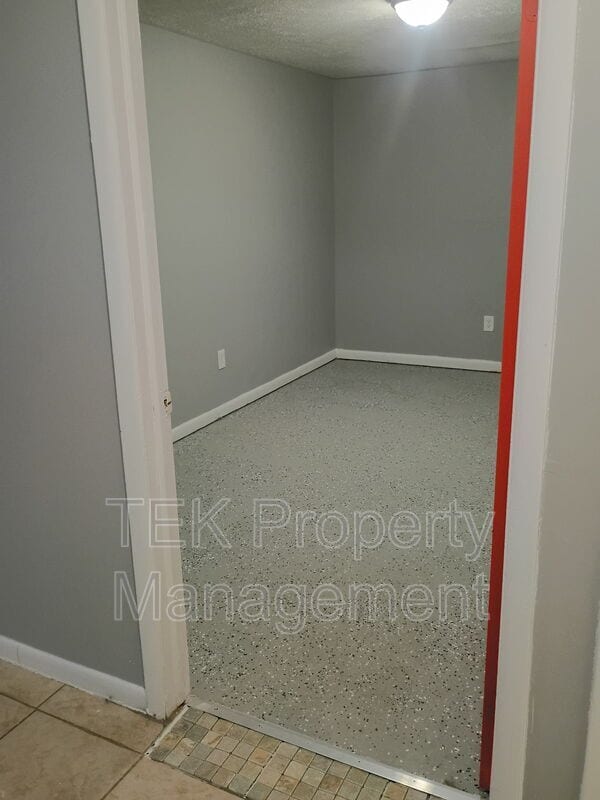 Foto del edificio - 471-473-473 N Goodman St