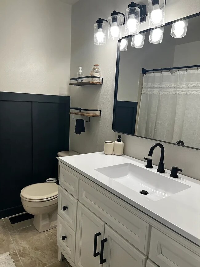 Building Photo - 6881 Xavier Cir