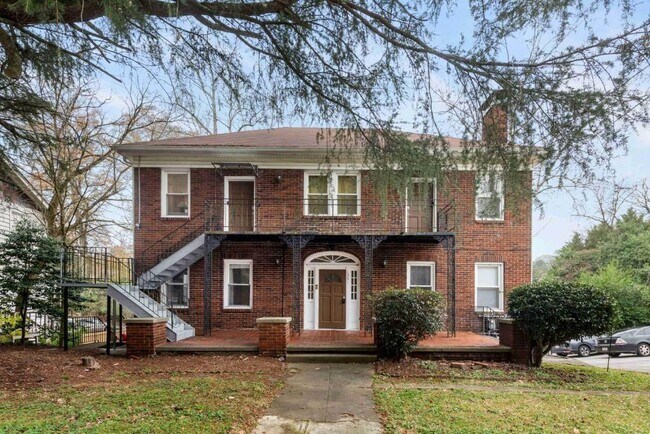 Foto del edificio - 1351 Oxford Rd NE