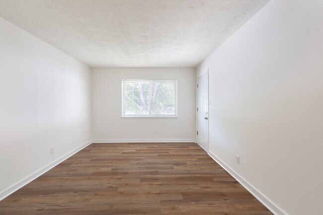 Foto del edificio - 641 Powder Springs St