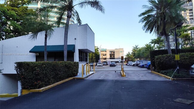 Foto del edificio - 2201 Brickell Ave