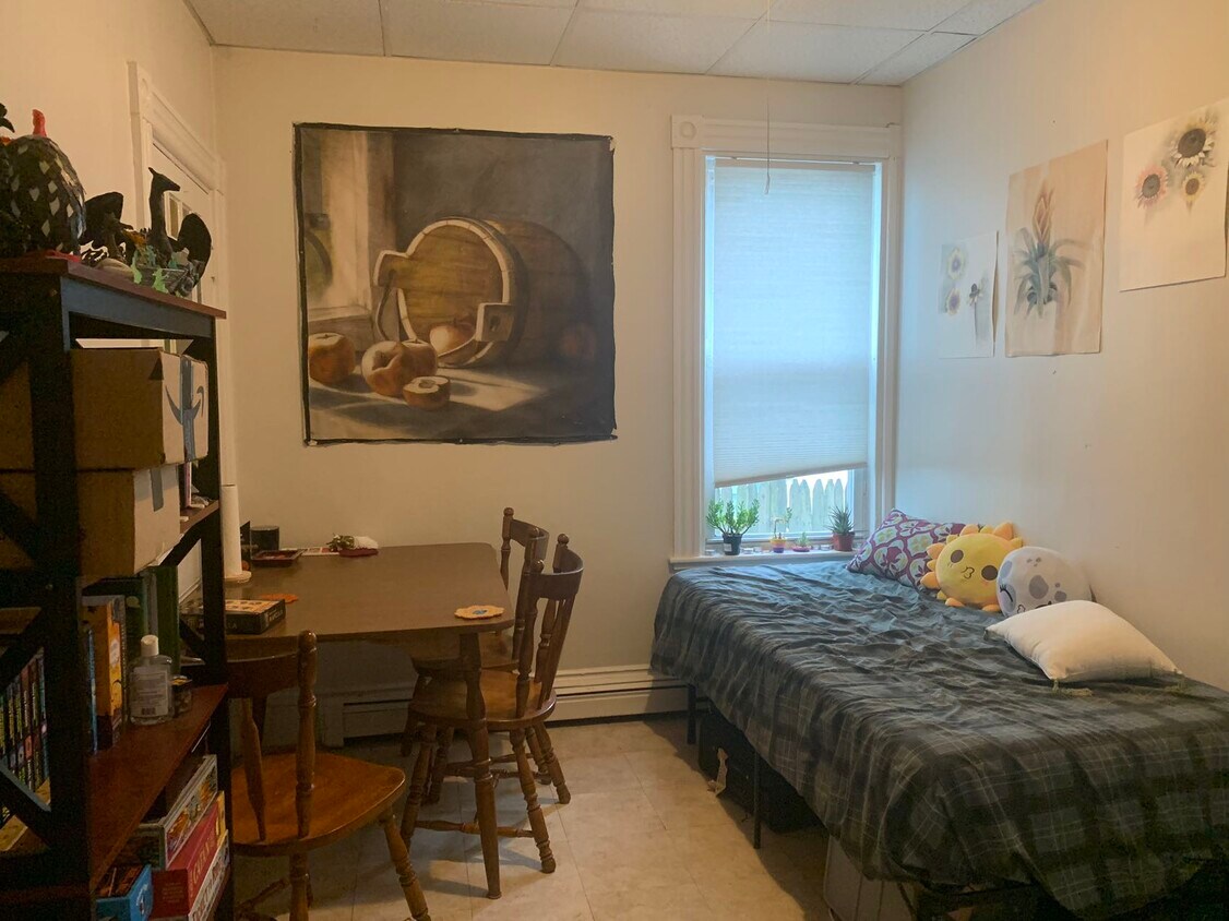 Foto principal - 32 E Cottage St