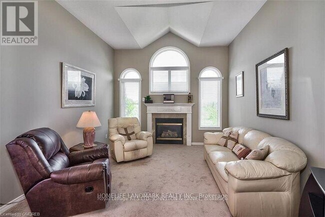 Photo du bâtiment - 1482 Sandpiper Rd